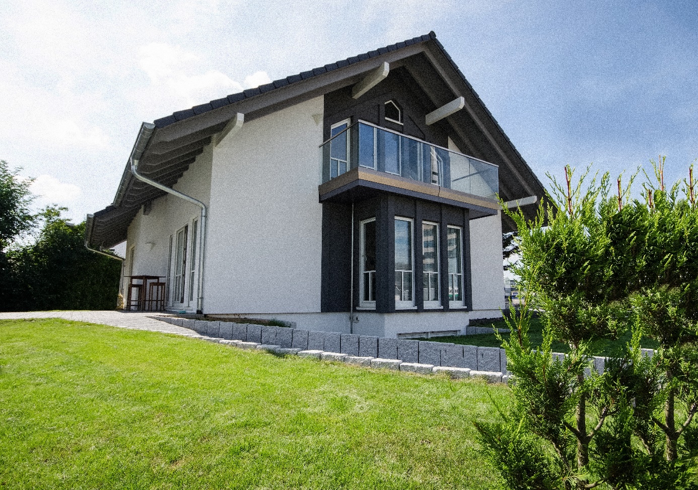 Arrondierungsfläche als Gartenland hinter dem Haus