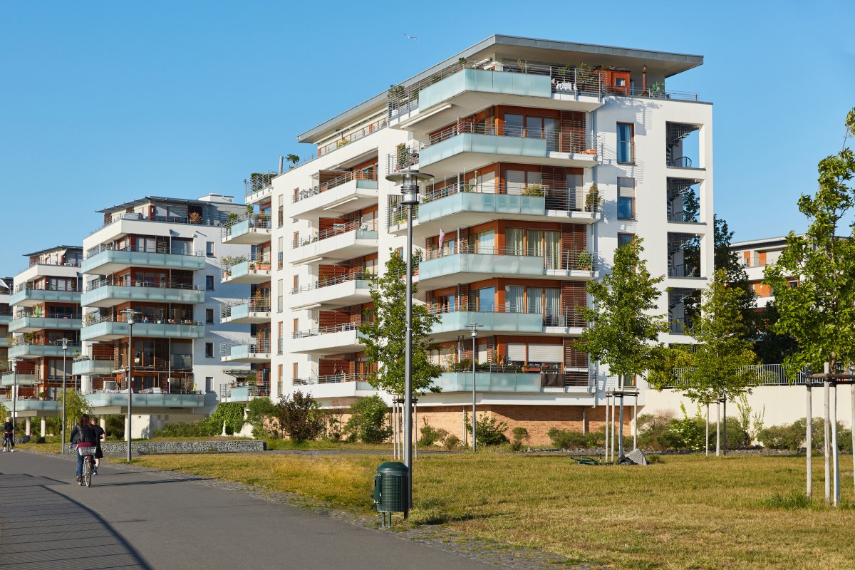 Moderne Appartementhäuser erleichtern den Wohnungsverkauf ohne Makler