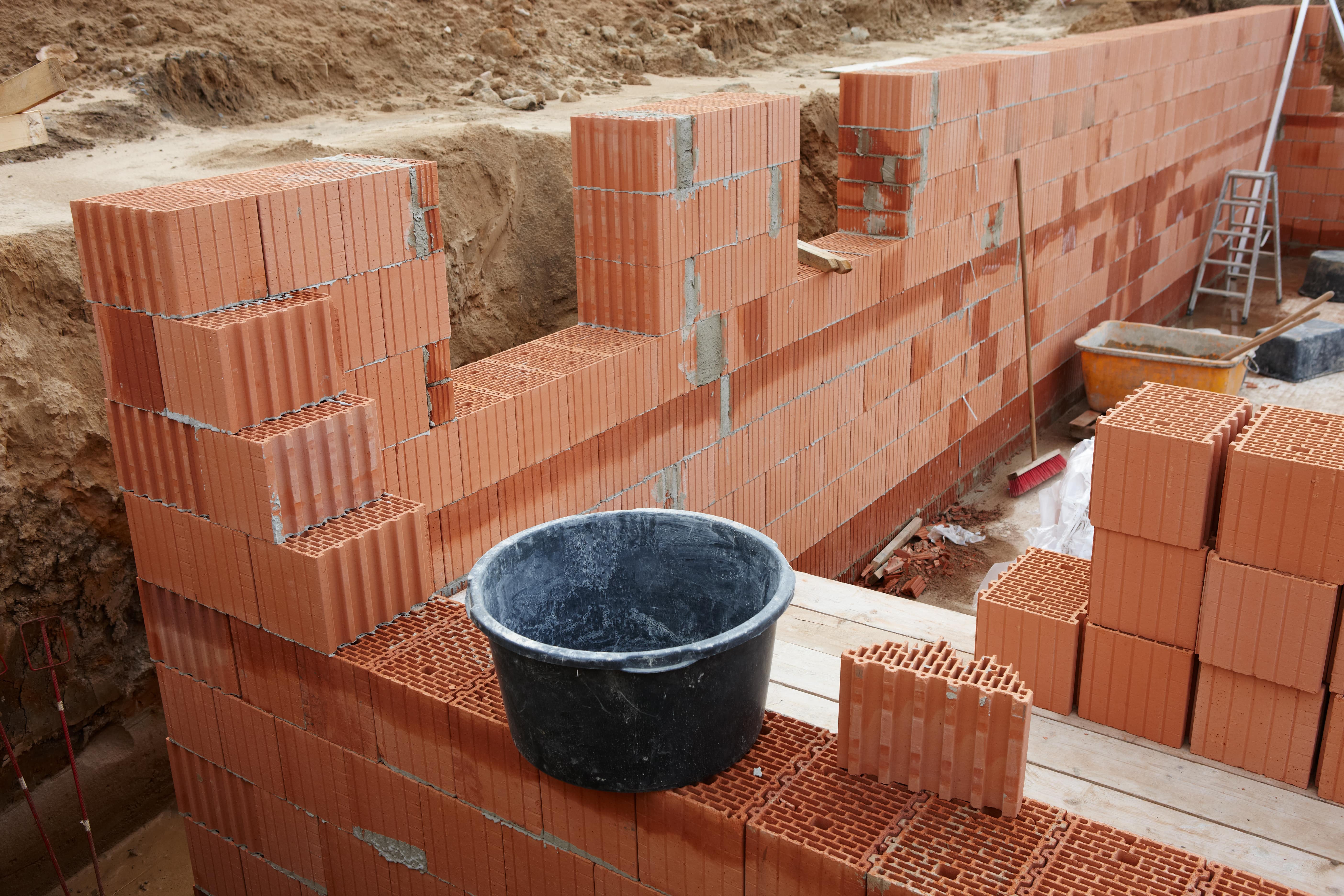 Baustelle beim Hausbau